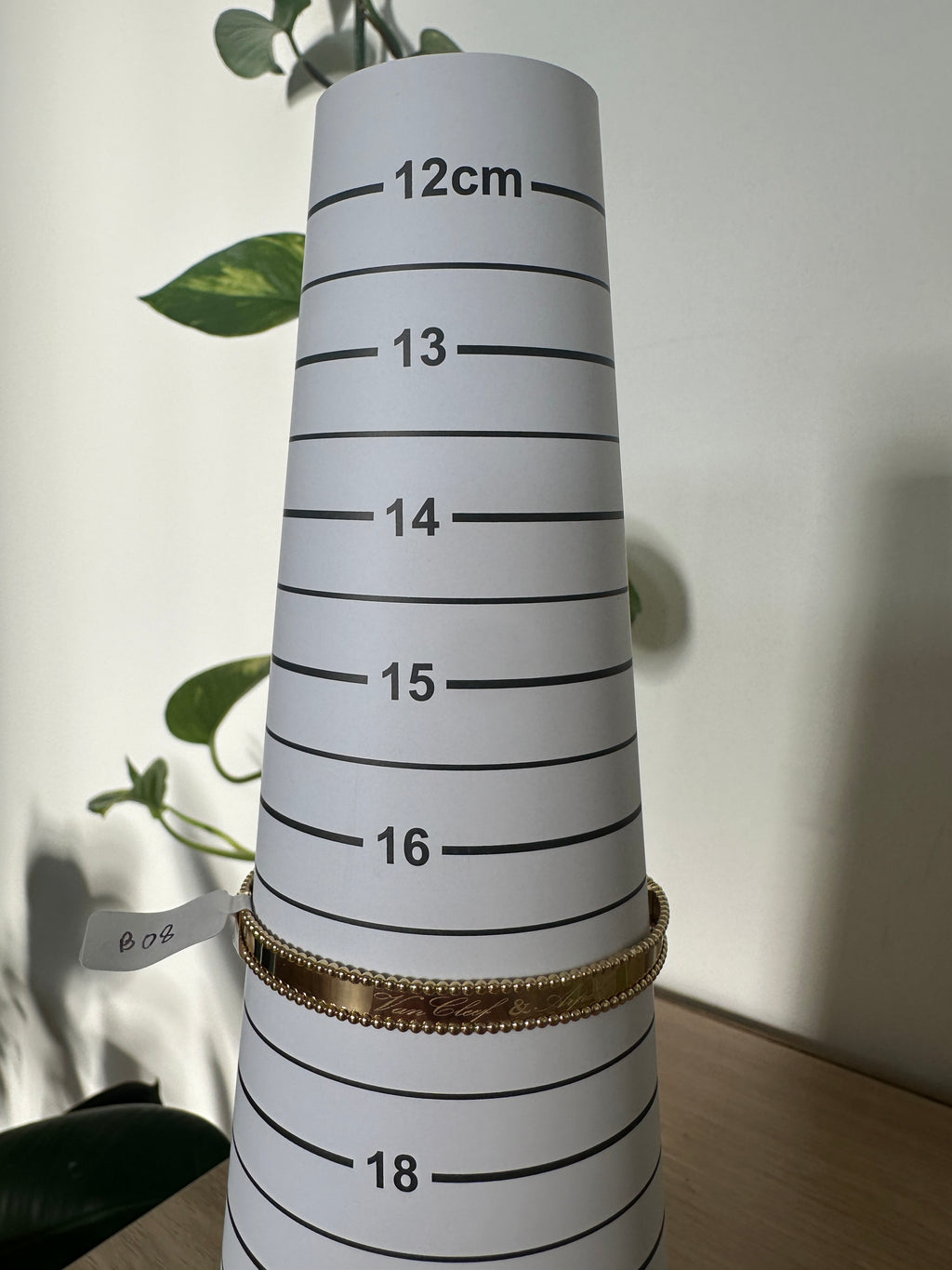 18k Gold - VCA Inspired Bangle in Yellow Gold Settings (10.03g) size 17cm