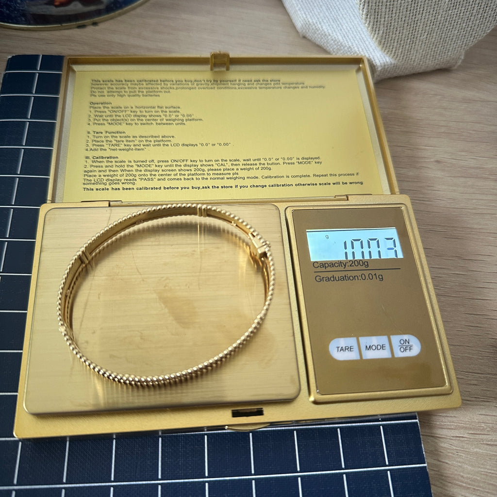 18k Gold - VCA Inspired Bangle in Yellow Gold Settings (10.03g) size 17cm