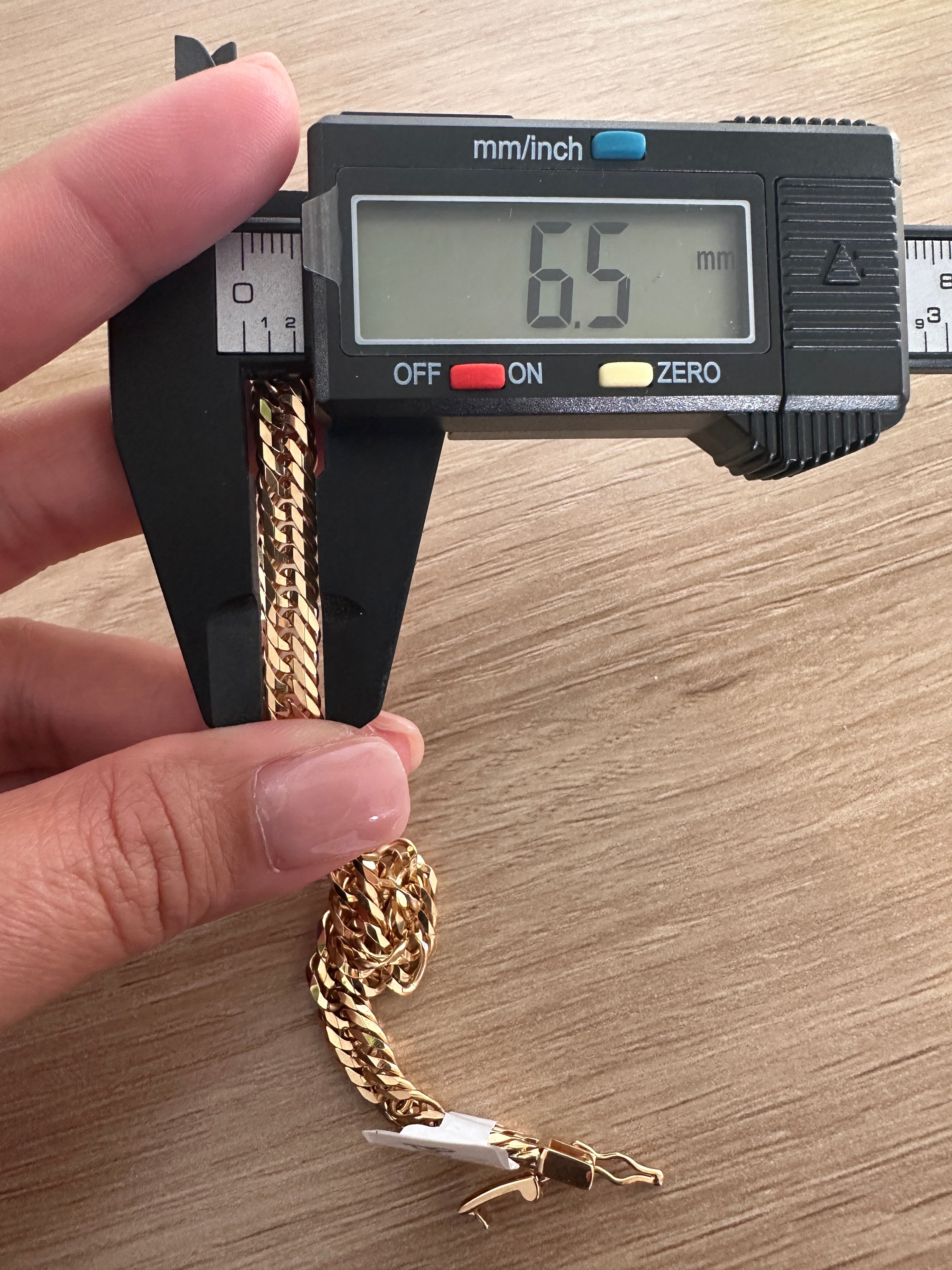 K18 Japan Gold - 12 Cut Bracelet in Yellow Gold Settings (18.54g) 17.5cm