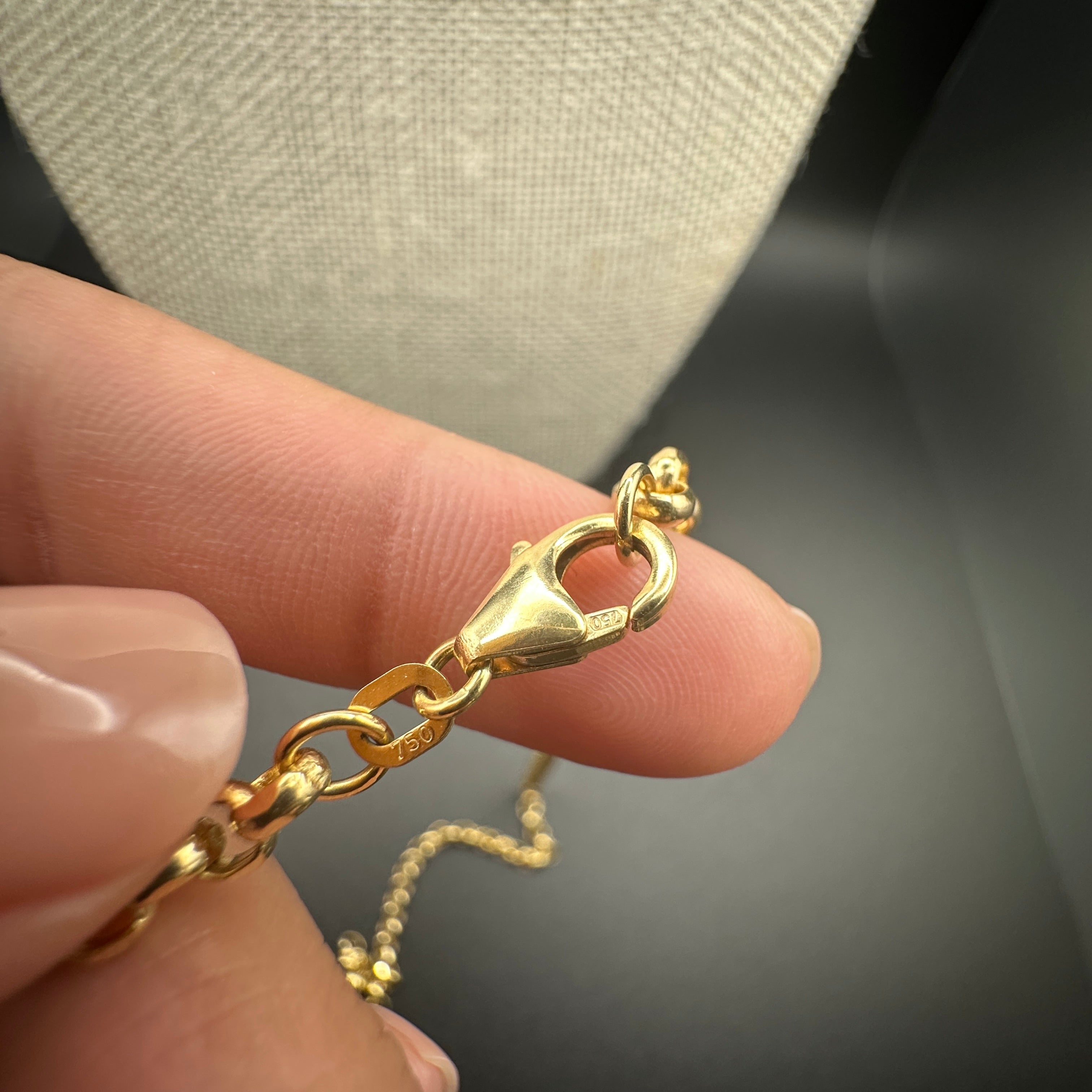 18k Gold - Necklace in Yellow Gold   Settings (8.80g) size 18inches