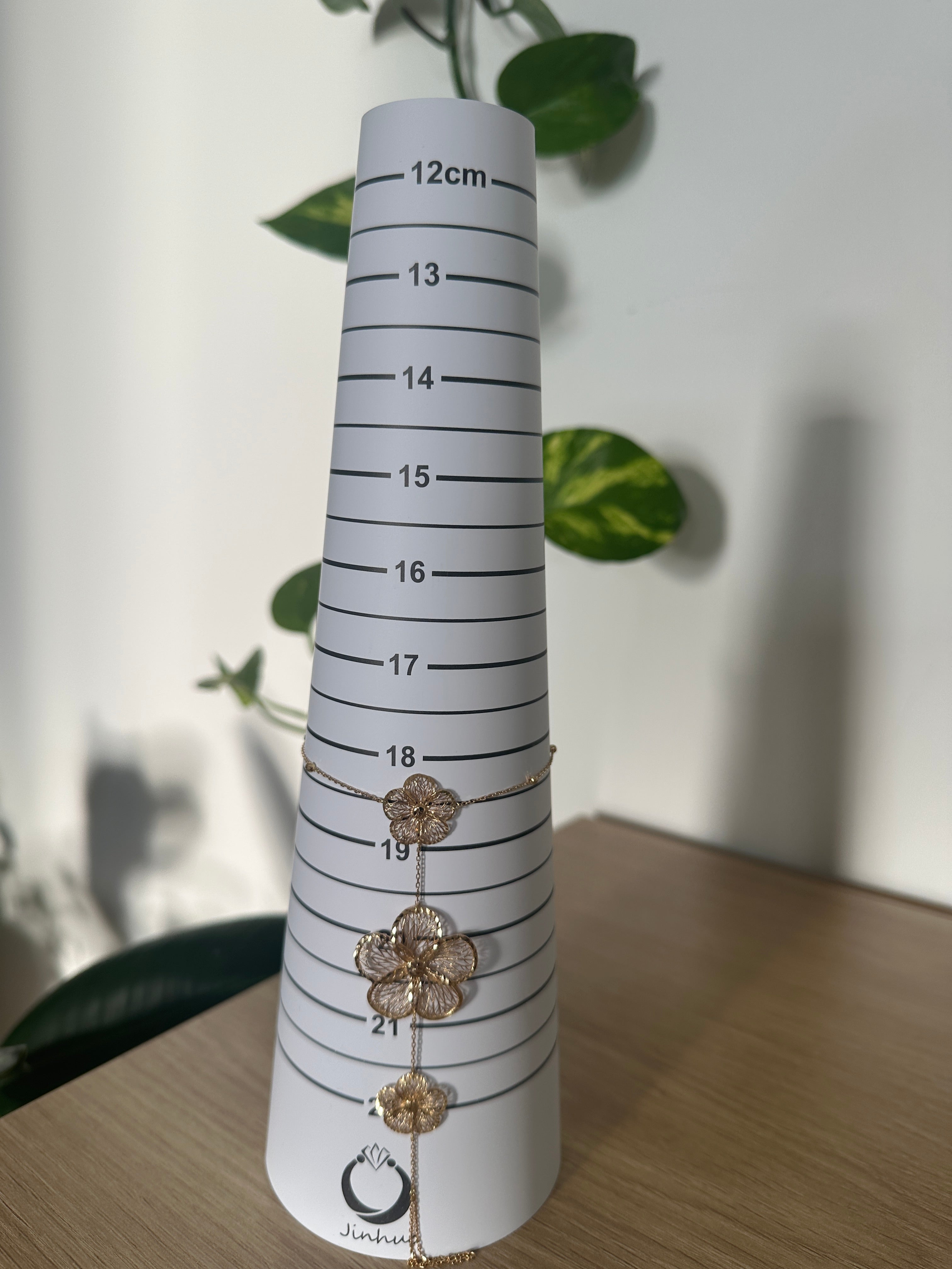 18k Gold - 2 in 1 Flower Bracelet and Ring in Yellow Gold Settings (5.23g) 16.5-18.5cm