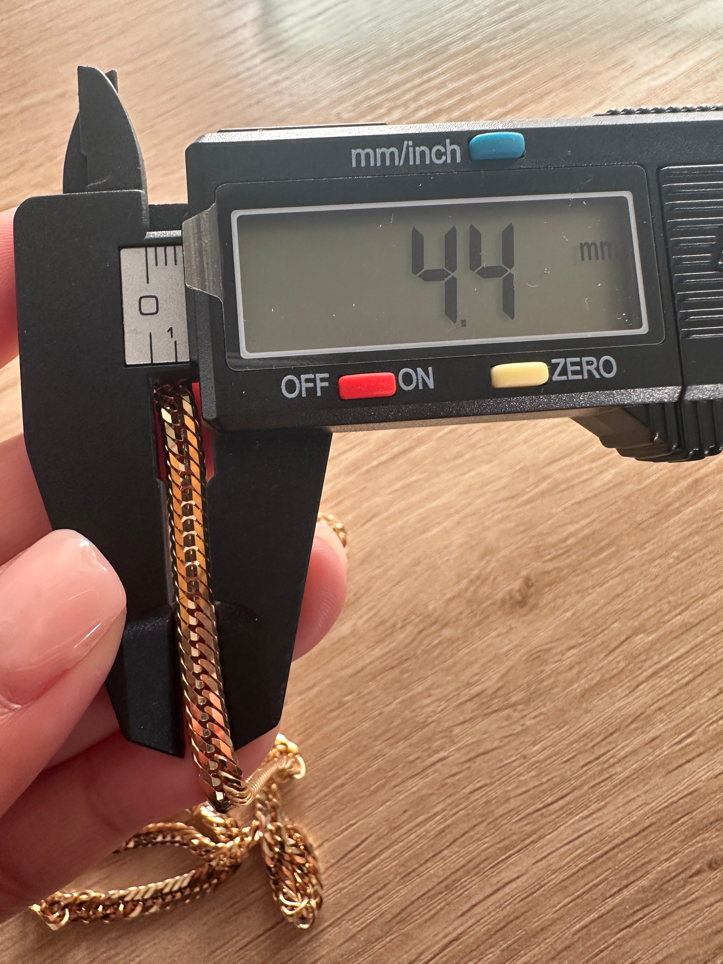 K18 Japan Gold - 12 Cut Necklace in Yellow Gold Settings (23.35g) size 18inches