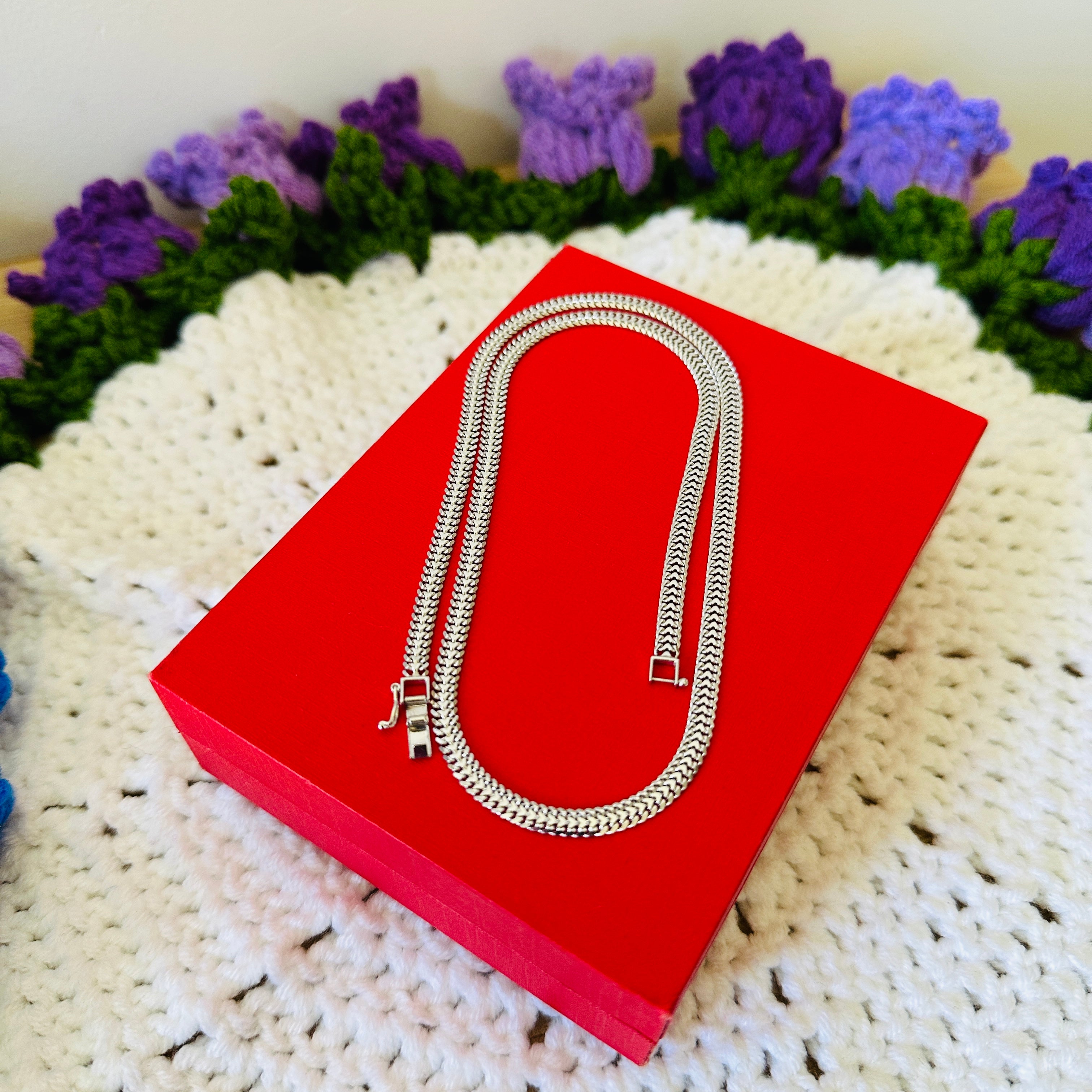 K18 Japan Gold - Heart Bizmark Necklace in White Gold Settings (12.9g) size 18inches