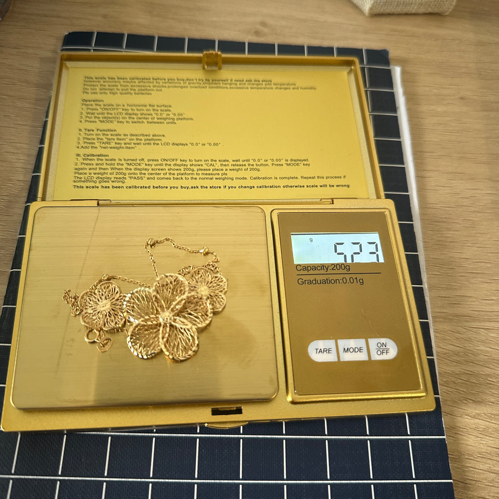 18k Gold - 2 in 1 Flower Bracelet and Ring in Yellow Gold Settings (5.23g) 16.5-18.5cm