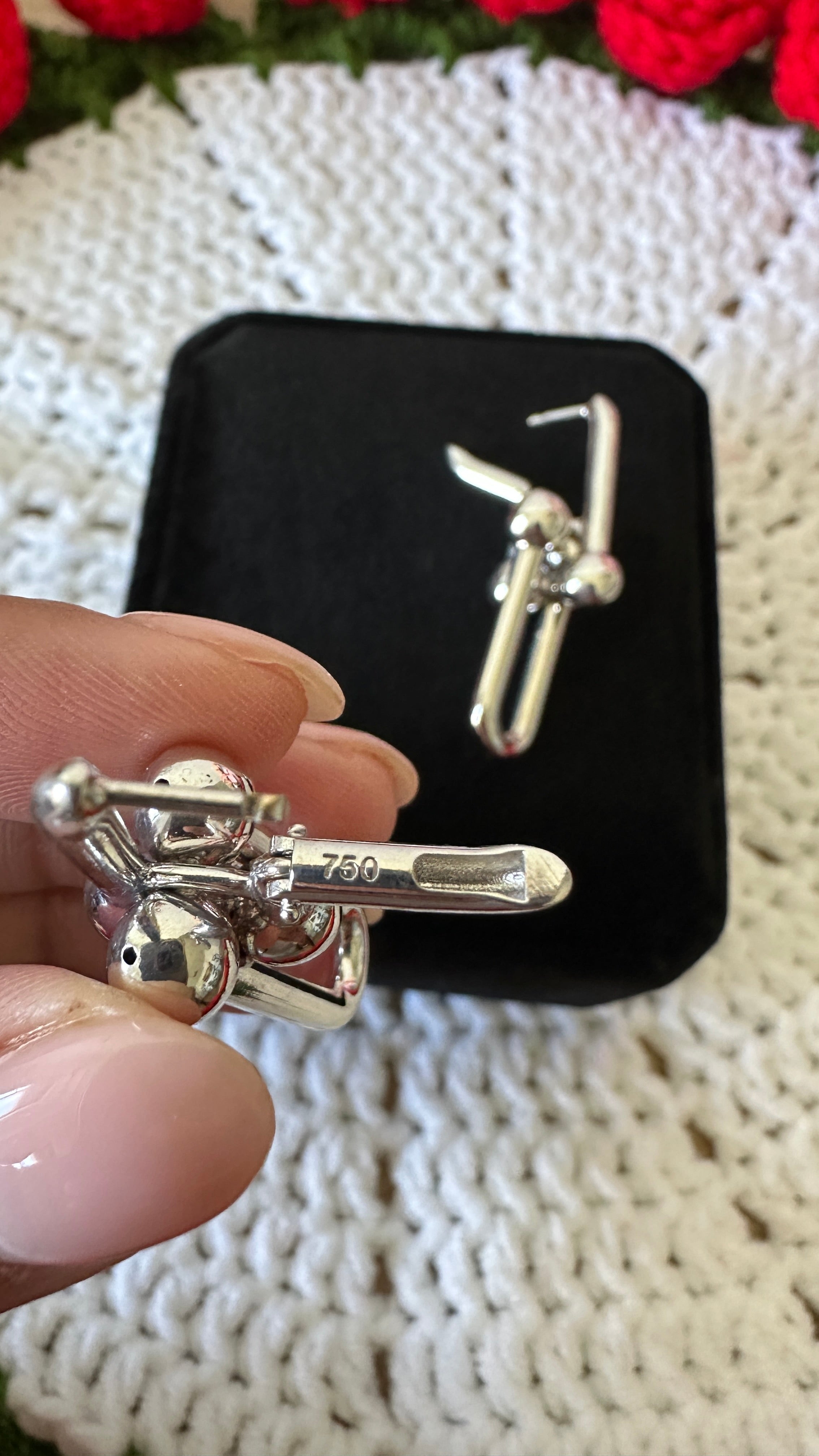 18k Gold - Hardware Earrings in White Gold Settings (5.2g)