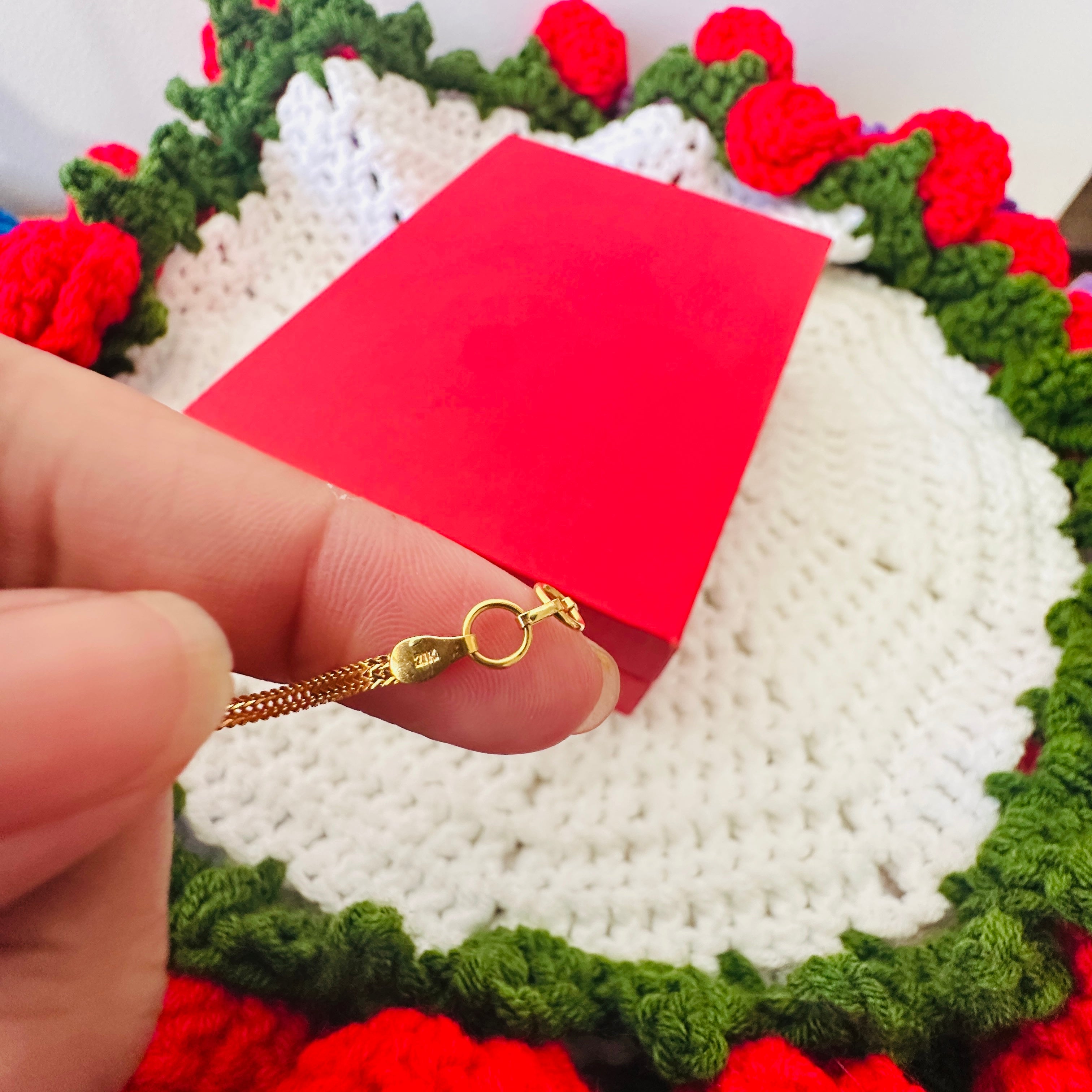 21k Gold - Flower Bracelet adjustable from size 17-19.5cm (5.3g)