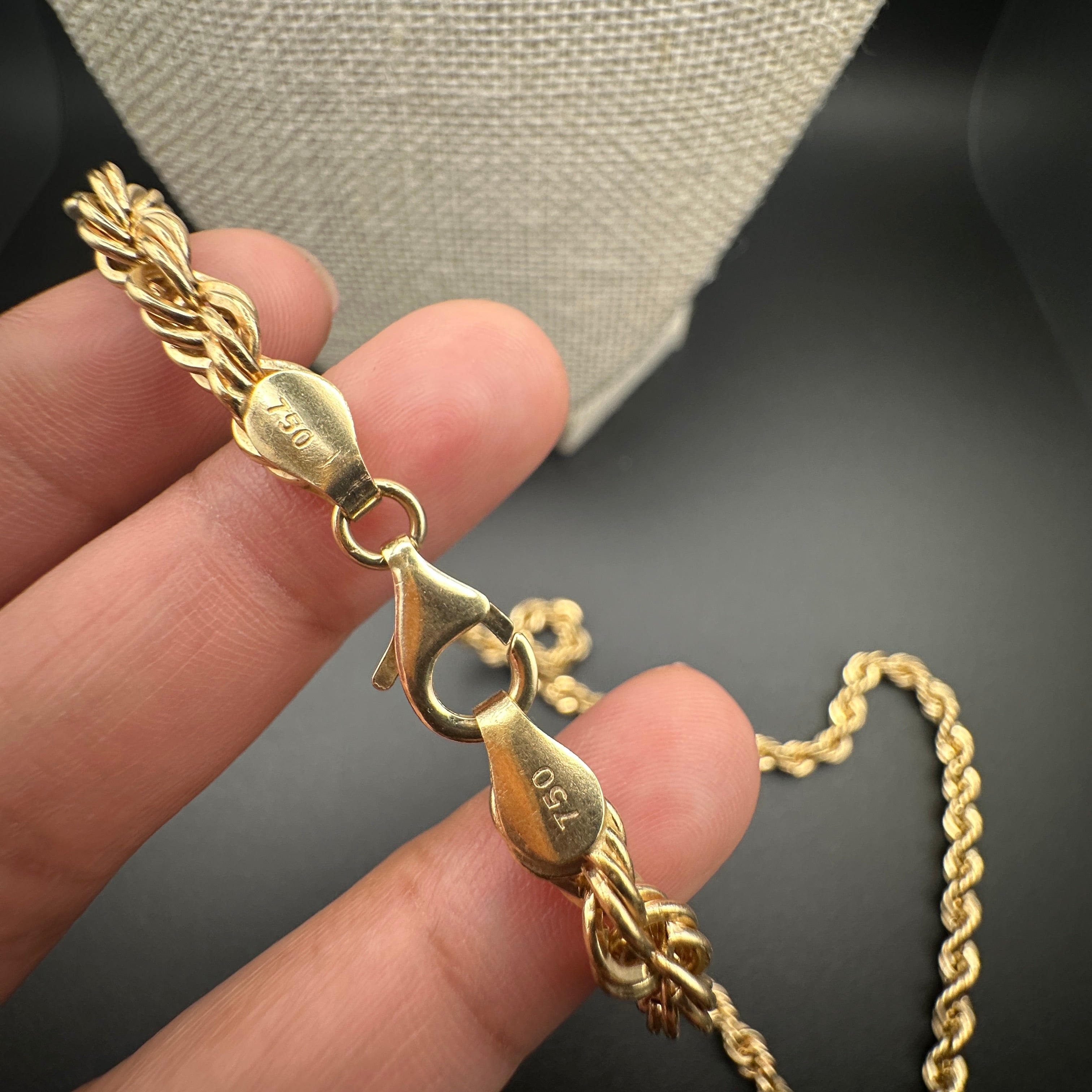 18k Gold - Rope Necklace in 24 inches and Yellow Gold Settings (15.35g)