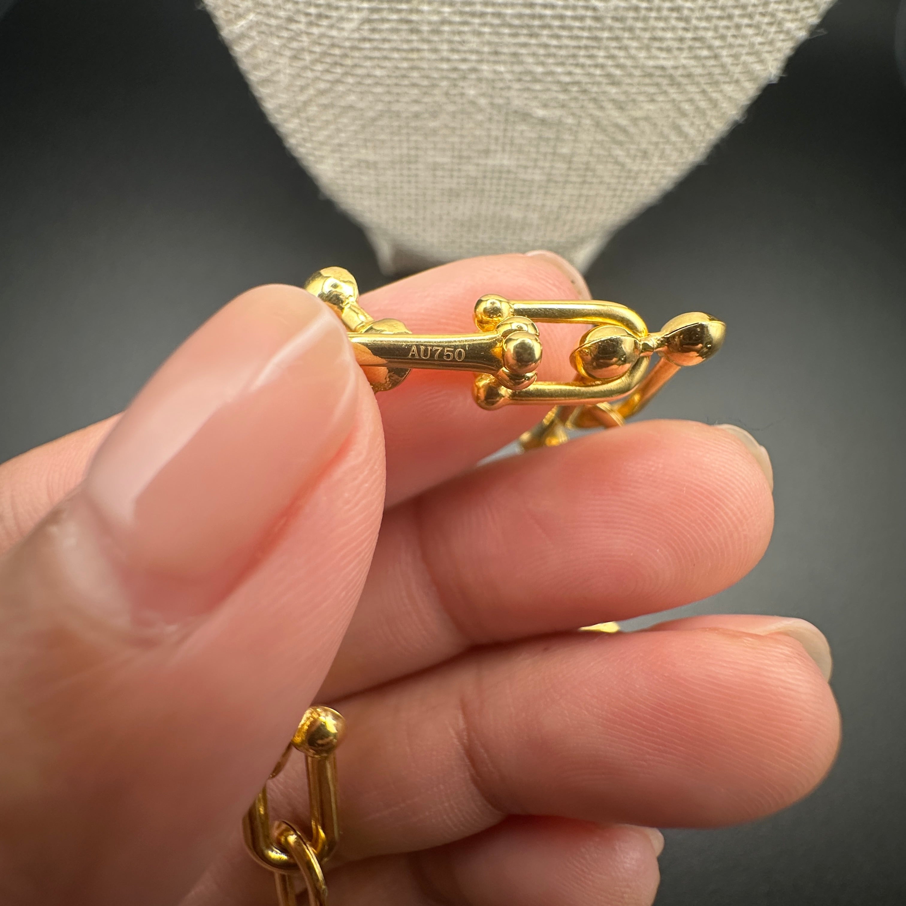 18k Gold - Hardware Necklace in Yellow Gold Settings (14.35g)